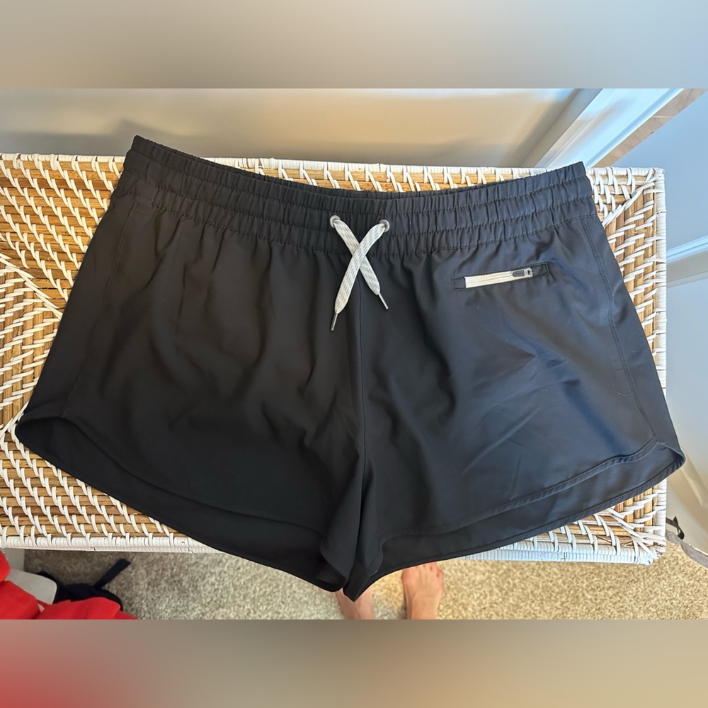 Vuori Clementine 4" Short 2.0
